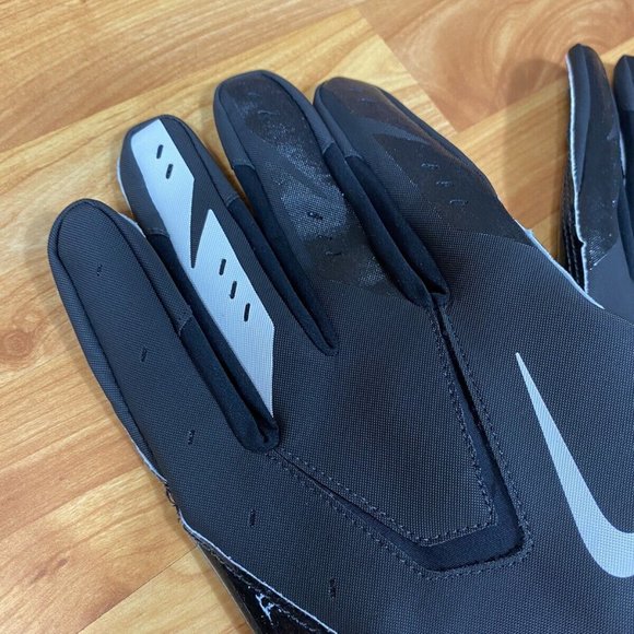 NIKE VAPOR JET 5.0 COLD WEATHER RECIEVER FOOTBALL GLOVES Black White Size Medium - Picture 2 of 6